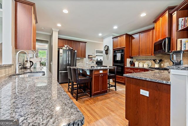 105 Glen Trail, Woodstock, GA 30188