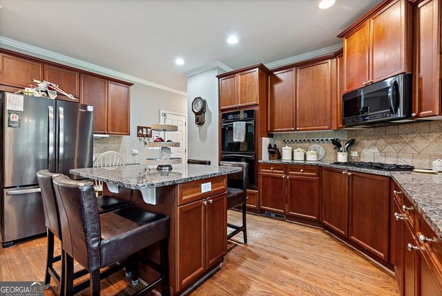 105 Glen Trail, Woodstock, GA 30188