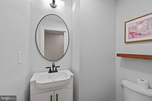 621 E 36TH ST, Baltimore, MD 21218