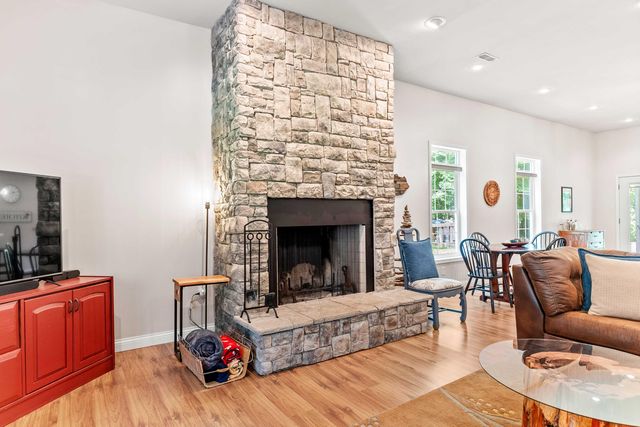 20 Fawn Run Road, Nancy, KY 42544