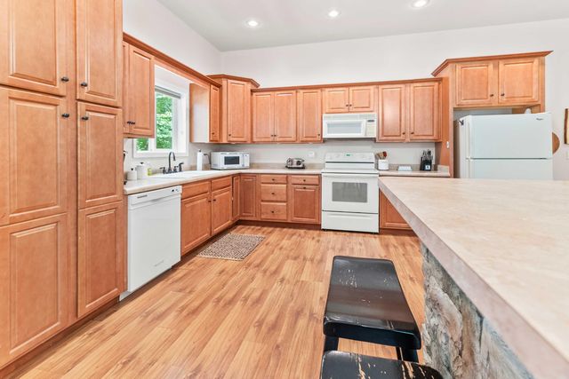 20 Fawn Run Road, Nancy, KY 42544