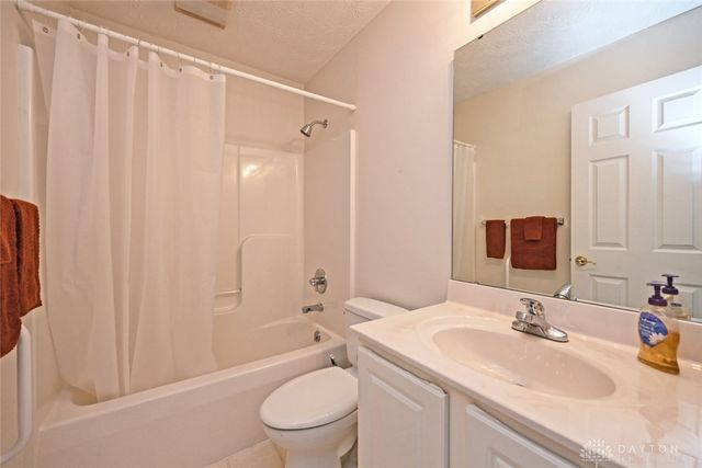 180 Sackett Drive, Monroe, OH 45050