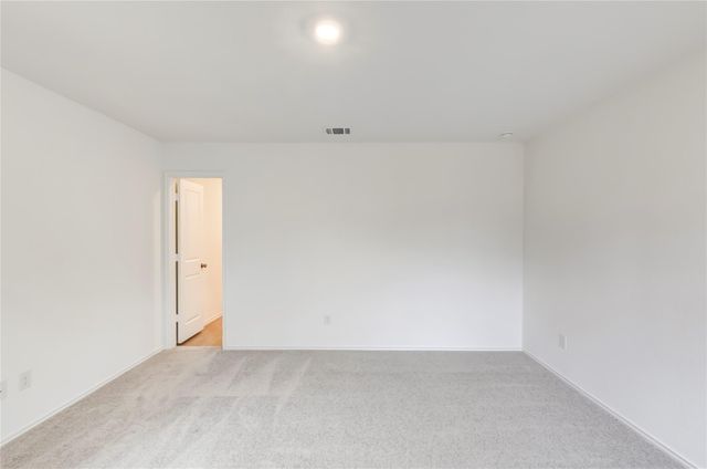 611 Whoopers LOOP, Uhland, TX 78640