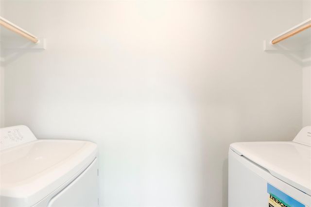 611 Whoopers LOOP, Uhland, TX 78640