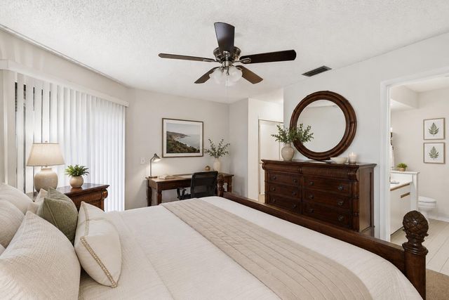 600 Crosswinds E1, Greenacres, FL 33413