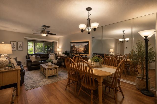 600 Crosswinds E1, Greenacres, FL 33413