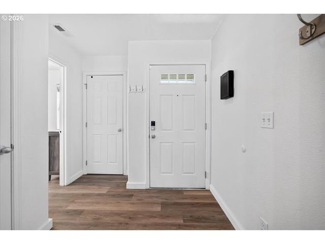 228 E 12TH St, Lafayette, OR 97127