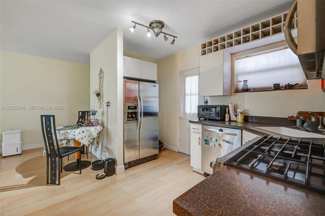 1300 Lincoln Rd B402, Miami Beach, FL 33139