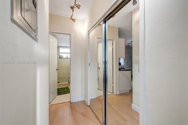 1300 Lincoln Rd B402, Miami Beach, FL 33139
