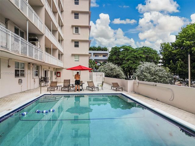 1300 Lincoln Rd B402, Miami Beach, FL 33139
