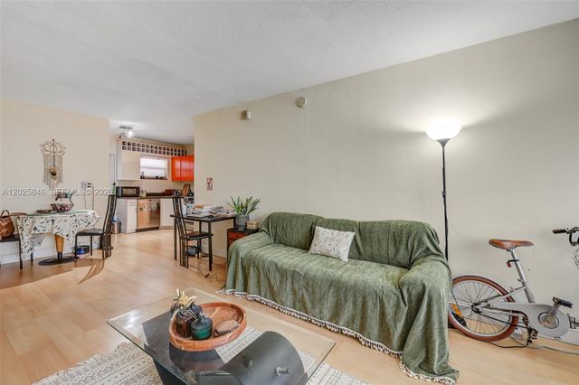 1300 Lincoln Rd B402, Miami Beach, FL 33139