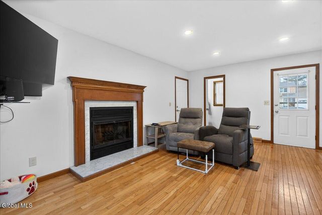 4 Joseph Terrace, Guilderland, NY 12203