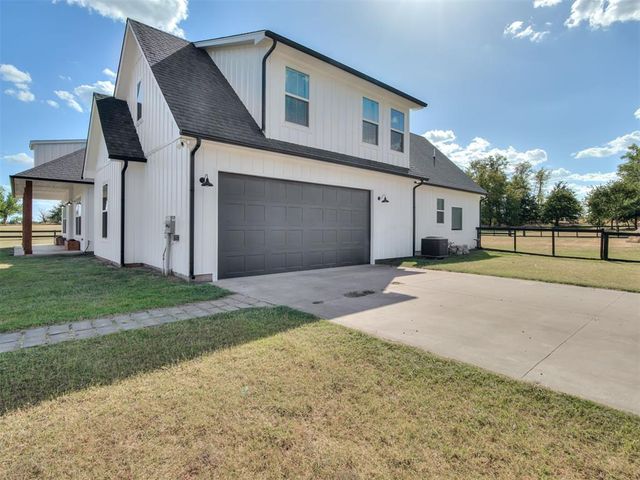 1715 Morningside Drive, Blanchard, OK 73010