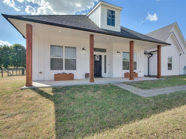 1715 Morningside Drive, Blanchard, OK 73010