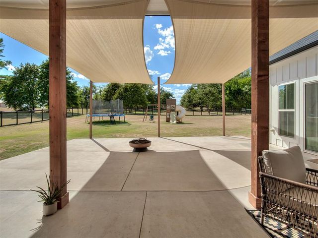 1715 Morningside Drive, Blanchard, OK 73010