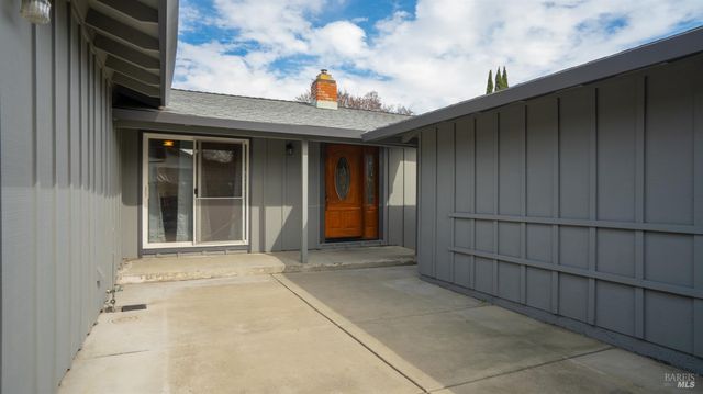 2731 Orchid St, Fairfield, CA 94533