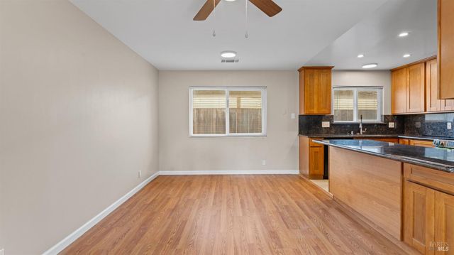 2731 Orchid St, Fairfield, CA 94533