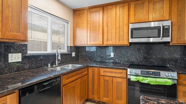 2731 Orchid St, Fairfield, CA 94533