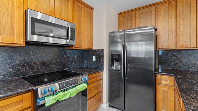 2731 Orchid St, Fairfield, CA 94533