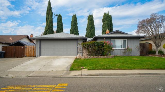 2731 Orchid St, Fairfield, CA 94533