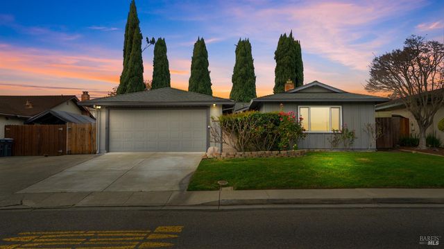 2731 Orchid St, Fairfield, CA 94533