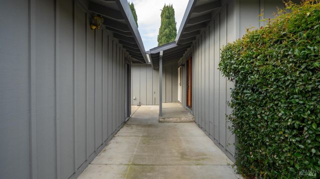 2731 Orchid St, Fairfield, CA 94533