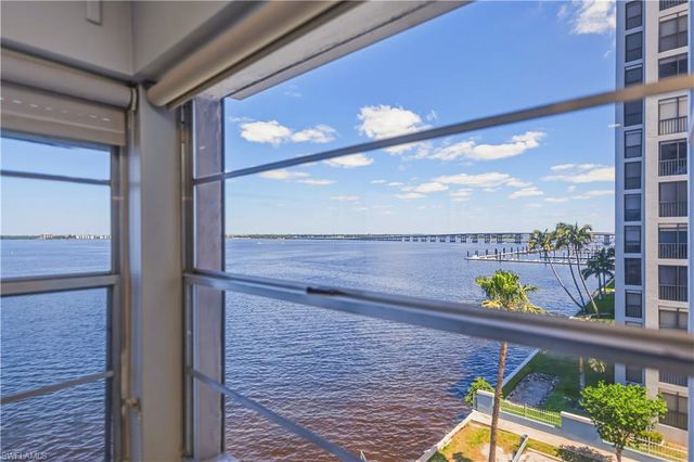 1900 Clifford ST 506, Fort Myers, FL 33901