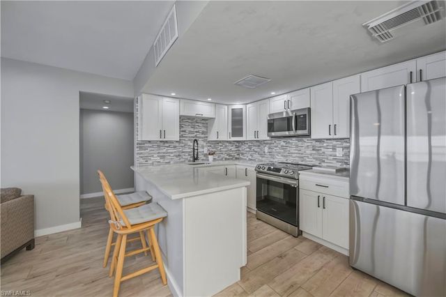 1900 Clifford ST 506, Fort Myers, FL 33901