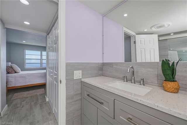 1900 Clifford ST 506, Fort Myers, FL 33901