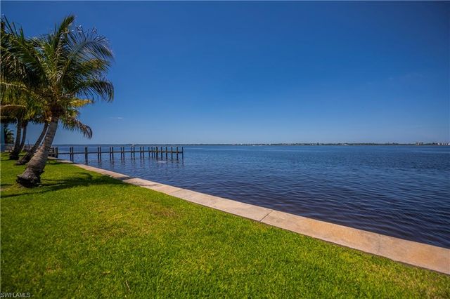 1900 Clifford ST 506, Fort Myers, FL 33901