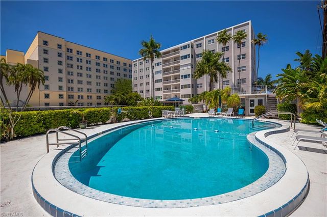 1900 Clifford ST 506, Fort Myers, FL 33901