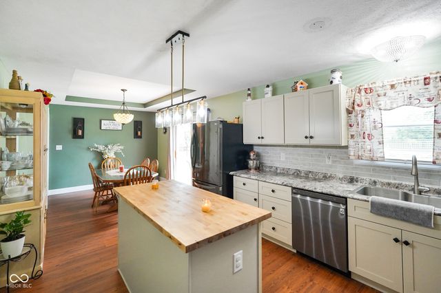 6020 E Smokey View Road, Mooresville, IN 46158