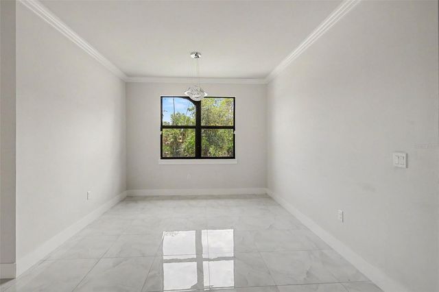 2420 52ND AVENUE NE, Naples, FL 34120