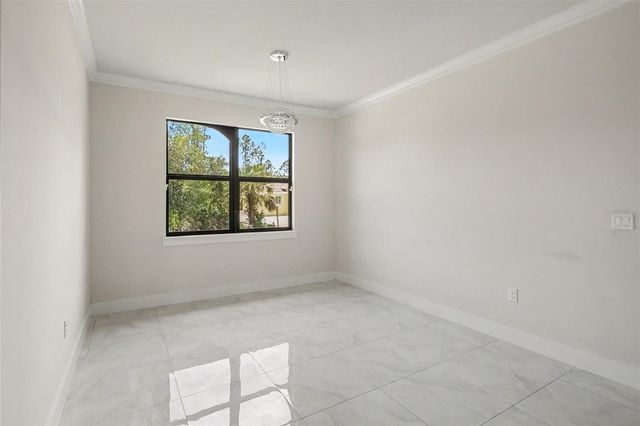 2420 52ND AVENUE NE, Naples, FL 34120