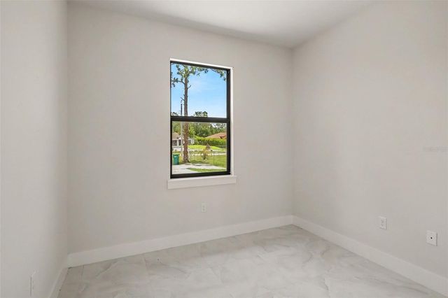 2420 52ND AVENUE NE, Naples, FL 34120