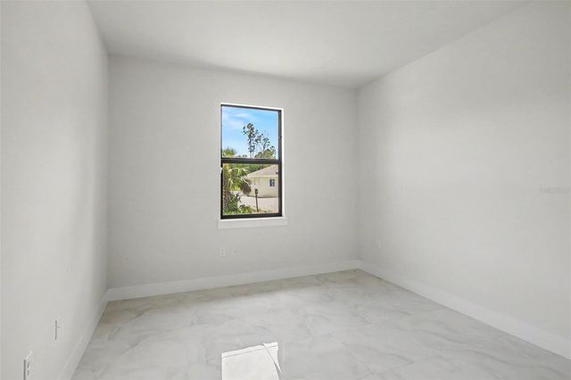 2420 52ND AVENUE NE, Naples, FL 34120