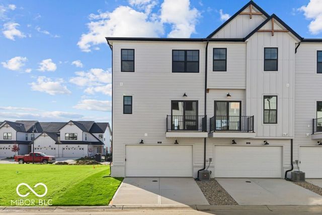 4230 Douro Trail, Westfield, IN 46062