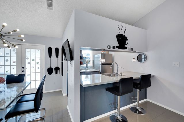 1702 Fieldstone Court, Arlington, TX 76018