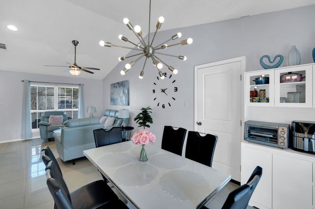 1702 Fieldstone Court, Arlington, TX 76018