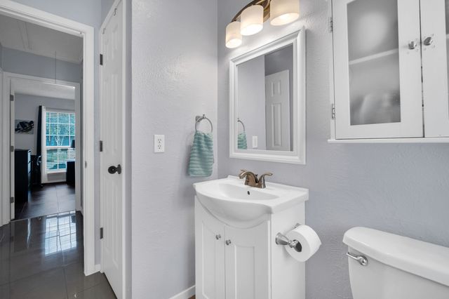 1702 Fieldstone Court, Arlington, TX 76018