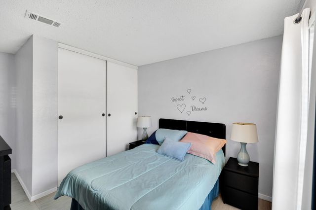 1702 Fieldstone Court, Arlington, TX 76018