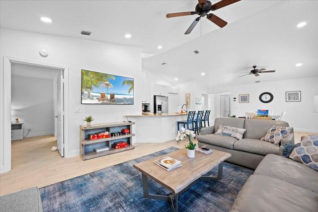 6077 Francis Street, Jupiter, FL 33458