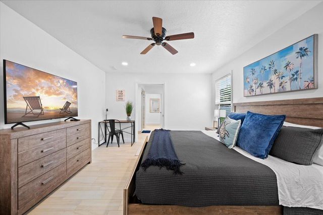 6077 Francis Street, Jupiter, FL 33458