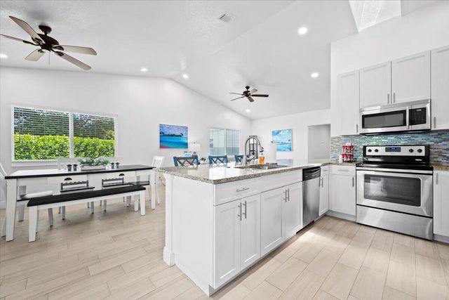 6077 Francis Street, Jupiter, FL 33458