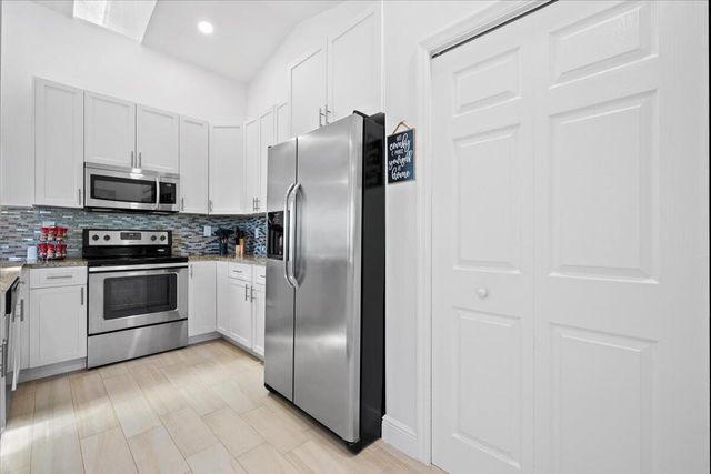 6077 Francis Street, Jupiter, FL 33458