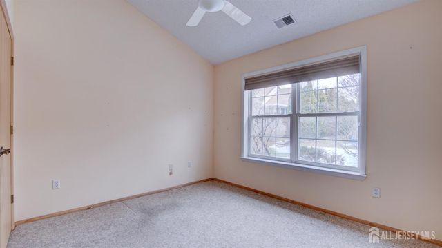 20 Abraham Lincoln Court, Monroe, NJ 08831