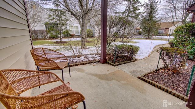 20 Abraham Lincoln Court, Monroe, NJ 08831