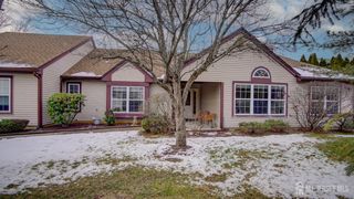 20 Abraham Lincoln Court, Monroe, NJ 08831