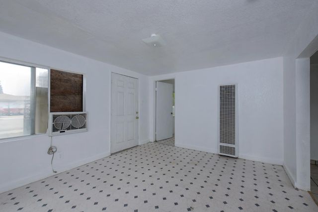 424 Morton Avenue, Sanger, CA 93657