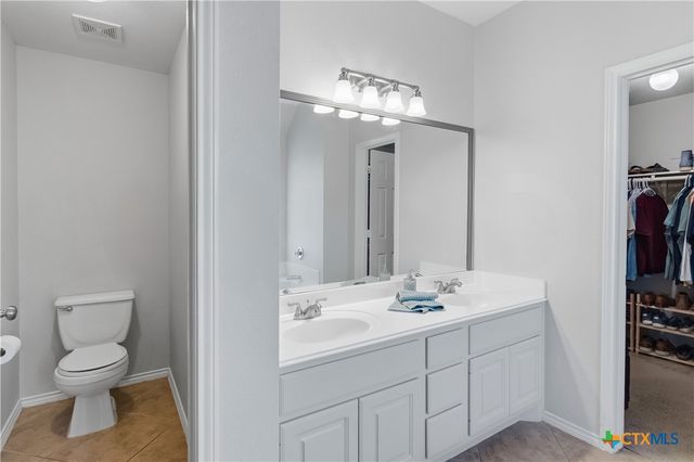 113 Las Brisas Boulevard, Seguin, TX 78155
